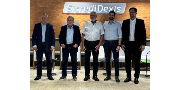 Com a participa&ccedil;&atilde;o da Cocamar, evento reunindo lideran&ccedil;as em Maring&aacute; debate os principais desafios do setor 