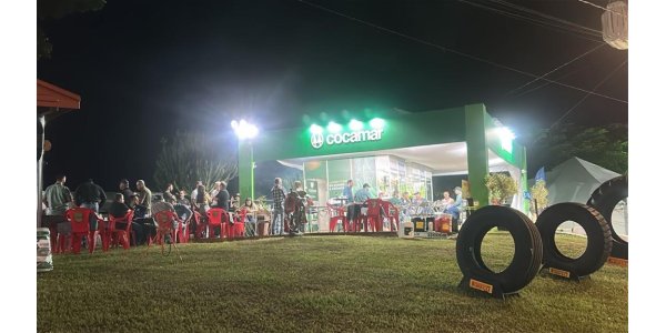 Bom momento da pecu&aacute;ria impulsiona neg&oacute;cios no estande da Cocamar na Expo Umuarama 2026 