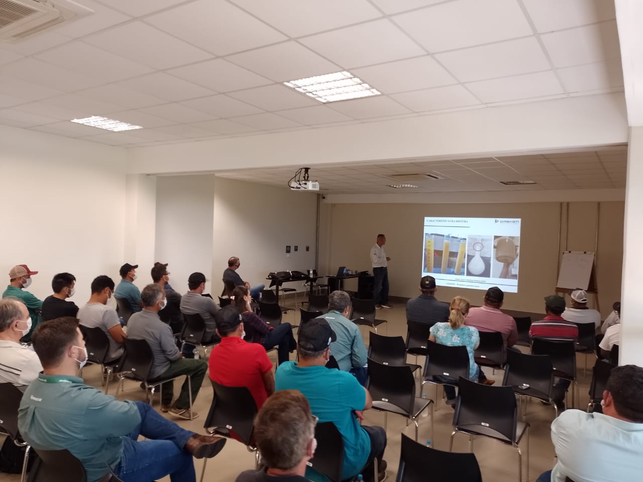 Tecnologia de aplica&ccedil;&atilde;o &eacute; tema de treinamento do Grupo Mais em Londrina