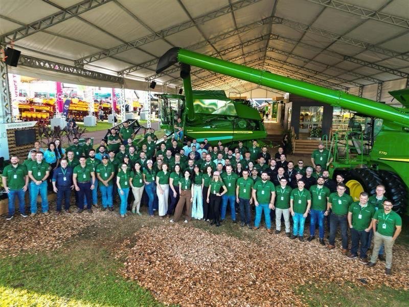 Ofertas especiais apresentadas pela Cocamar M&aacute;quinas no Show Rural v&atilde;o at&eacute; s&aacute;bado (22)