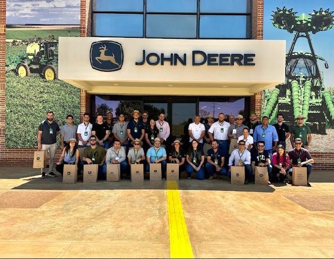 Pr&ecirc;mio Smart Farm 2024: clientes da Cocamar M&aacute;quinas participam de imers&atilde;o tecnol&oacute;gica