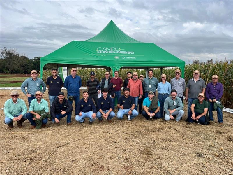 Cooperados conhecem esta&ccedil;&atilde;o de pesquisa da LongPing, em Rol&acirc;ndia