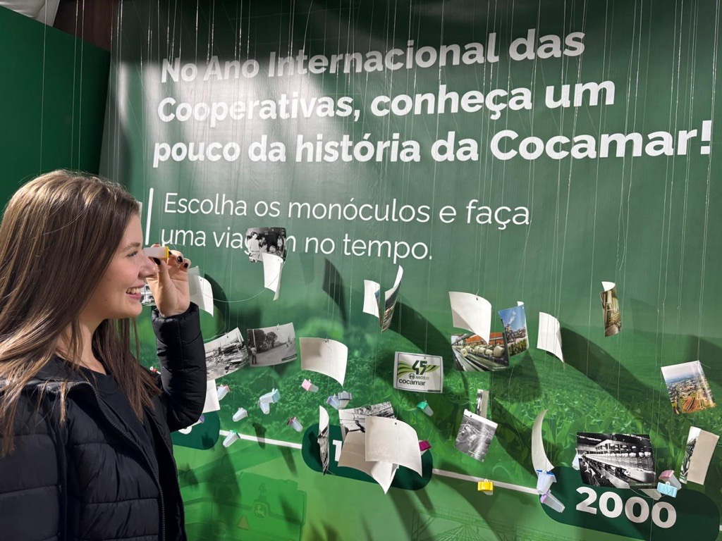 Expoing&aacute;: no estande da Cocamar, registros hist&oacute;ricos da cooperativa podem ser vistos em mon&oacute;culos  