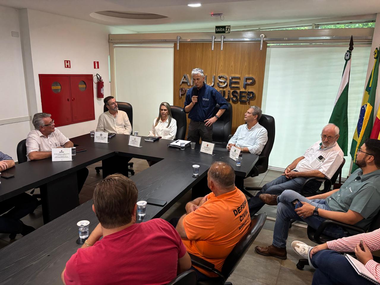 Proposta de uma rede colaborativa para previs&atilde;o clim&aacute;tica mais avan&ccedil;ada &eacute; apresentada aos prefeitos da Amusep 